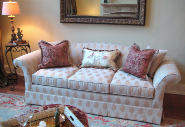Elsie Camelback Sofa with Swan Arm Elsie Camelback Sofa with Swan Arm