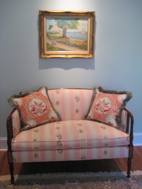 Sheraton Settee
